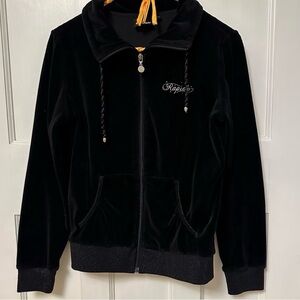 ⭐️ Rapido Black Zip-Up Hoodie